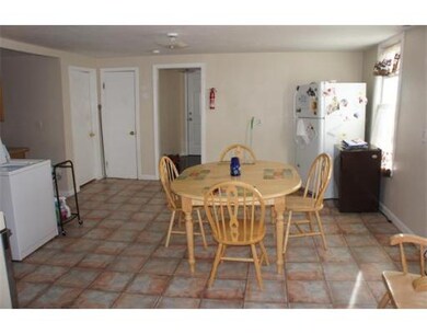85 Ingleside Ave unit 3, Worcester, MA 01604 - photo 4
