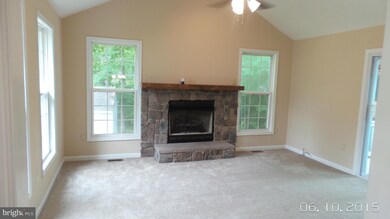 197 Land Or Dr, Ruther Glen, VA 22546 - photo 4