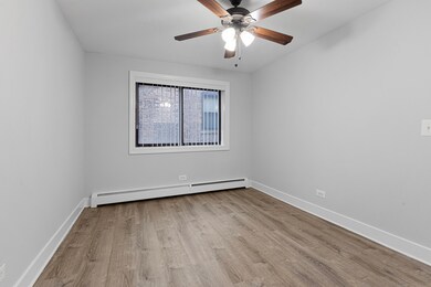 6021 N Winthrop Ave unit 402, Chicago, IL 60660 - photo 6