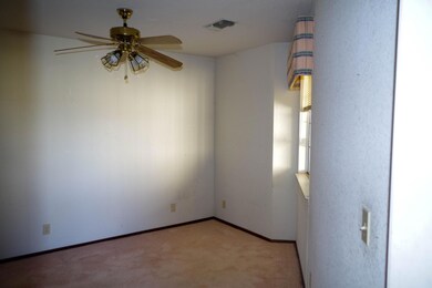 565 Vansicklen Way, Redding, CA 96003 - photo 6