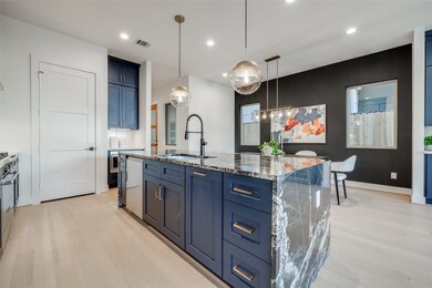 2111 Park St, Houston, TX 77019 - photo 5