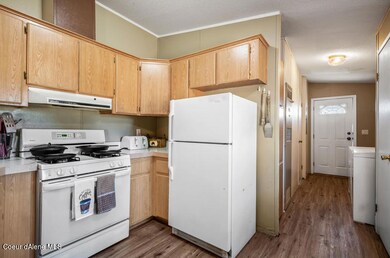 4 Kitchen
