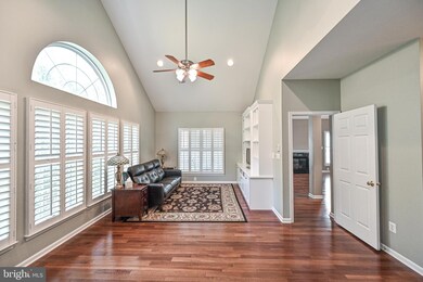 25170 Fortitude Terrace, Chantilly, VA 20152 - photo 5