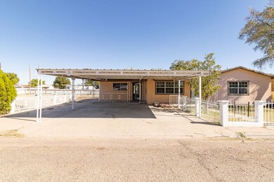 910 N Carol Ave, Monahans, TX 79756 - photo 2