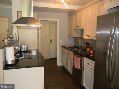 2259 Castle Rock Square unit 2B, Reston, VA 20191 - photo 3