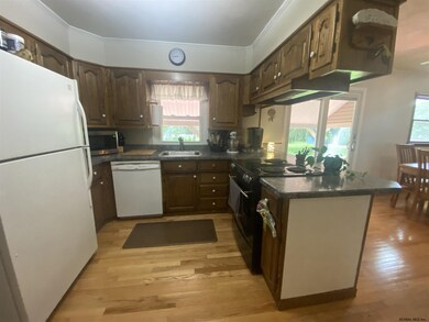 16 Seward St, Queensbury, NY 12804 - photo 7