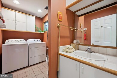 207 S Swarthmore Ave, Swarthmore, PA 19081 - photo 5