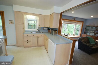 3109 Bryan Rd, Burtonsville, MD 20866 - photo 6