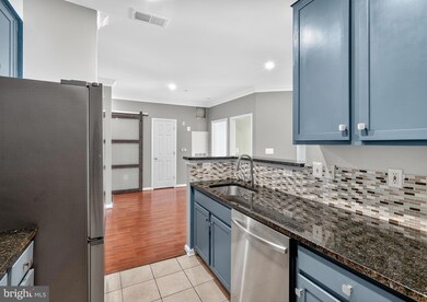 4854 Eisenhower Ave unit 447, Alexandria, VA 22304 - photo 4