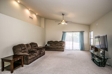 1223 E Saint John Rd-8