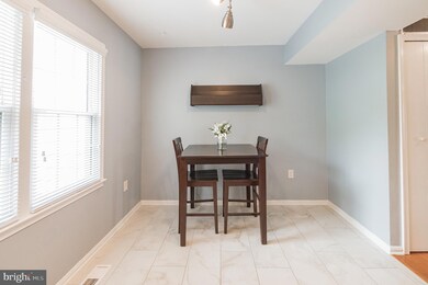 2958 Cashel Ln, Vienna, VA 22181 - photo 7