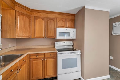 9 Strawberry Ln, Concord, NH 03301 - photo 4