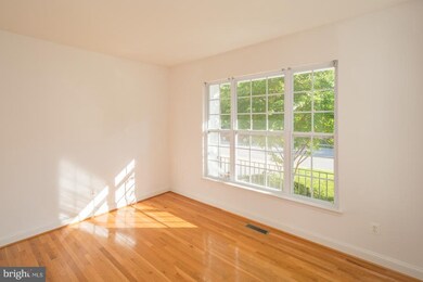 23240 Daffodil Dr, California, MD 20619 - photo 7