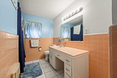 536 Oak Park Dr, Hurst, TX 76053 - photo 7