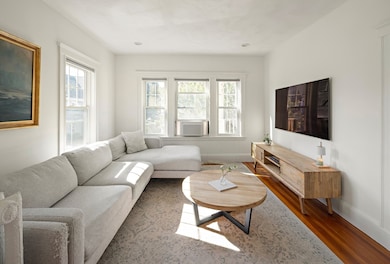 43 Palmer St unit 43, Arlington, MA 02474 - photo 2