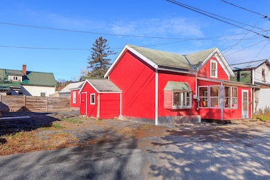 68 Jarvis St unit 70, Windsor, VT 05089 - photo 2