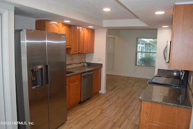 7007 Holiday Hill Ct, Jacksonville, FL 32216 - photo 5