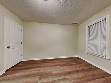 2364 Blackthorn Dr, Franklin, IN 46131 - photo 4