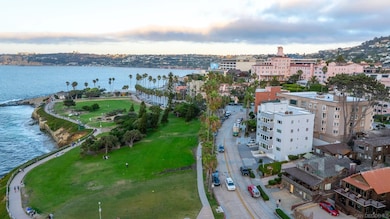 1039 Coast Blvd unit H, La Jolla, CA 92037 - photo 2