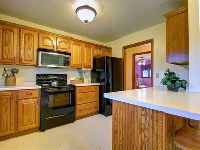 2517 Martin St, Cross Plains, WI 53528 - photo 7