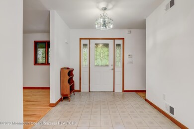 1092 Maxim Southard Rd, Howell, NJ 07731 - photo 7