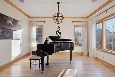 This room could also be formal dining room