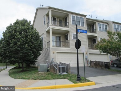 25821 Mews Terrace, Chantilly, VA 20152 - photo 2