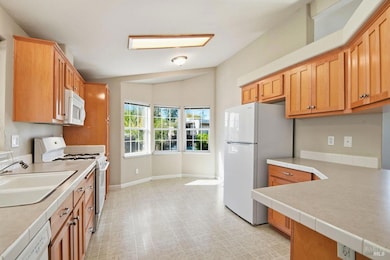 121 Coronado Cir, Santa Rosa, CA 95409 - photo 6