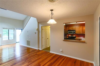 102 Cimarron Dr, Asheville, NC 28803 - photo 5