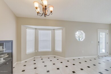 17_5710Faye9004_mls