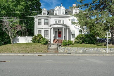 349 Beacon St unit B, Lowell, MA 01850 - photo 2