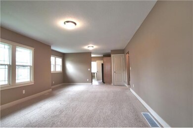 2547 E Grand Ave, Des Moines, IA 50317 - photo 3