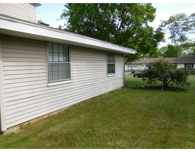 954 Court St, Brockton, MA 02302 - photo 4