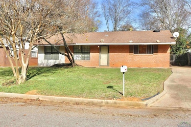 610 Holiday St, Longview, TX 75601 - photo 2