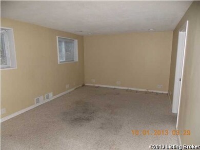 6906 John Paul Ln, Louisville, KY 40229 - photo 4