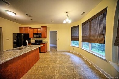 124 Ravencrest Dr unit 1, Statesville, NC 28625 - photo 5