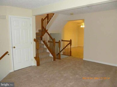 763 Pine Drift Dr, Odenton, MD 21113 - photo 2
