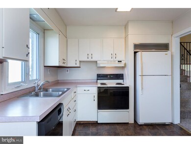 313 Grove St, Orwigsburg, PA 17961 - photo 7