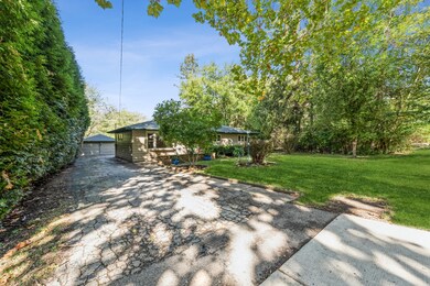 802 Oceola Dr, Algonquin, IL 60102 - photo 2