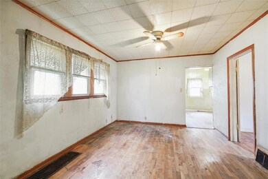 217 E Payton Ave, Des Moines, IA 50315 - photo 5