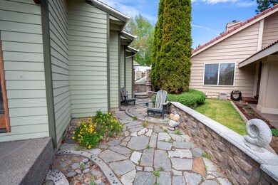 2861 NE Adrian Ct, Bend, OR 97701 - photo 3