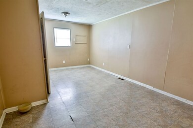 215 Lincoln St, Jackson, TN 38301 - photo 6