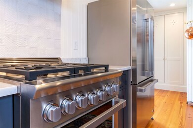 8 Camp St, Essex Junction, VT 05452 - photo 6