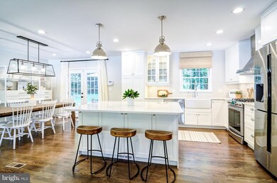 9115 Glenbrook Rd, Fairfax, VA 22031 - photo 7