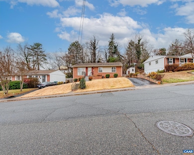 1211 Holmes Ave, Charlottesville, VA 22901 - photo 7