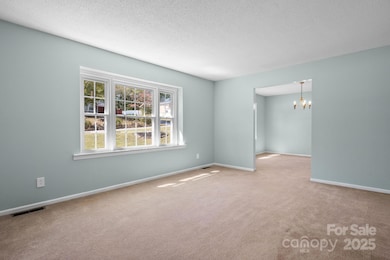 102 Castlegate Dr, Morganton, NC 28655 - photo 5