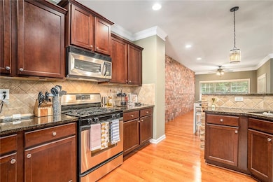 12807 Doe Dr, Alpharetta, GA 30004 - photo 7