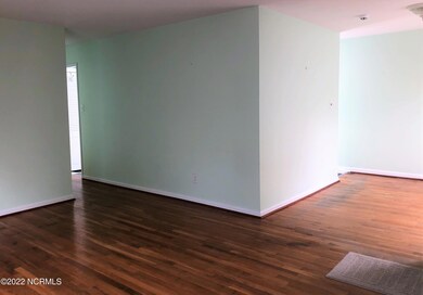 411 Decatur Rd, Jacksonville, NC 28540 - photo 7