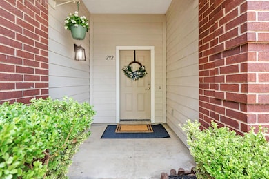 292 Spruce Dr, Kyle, TX 78640 - photo 2