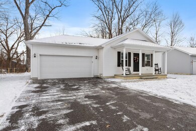 12 Feeder Bend, Glens Falls, NY 12801 - photo 3